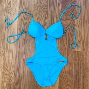 Body Glove one piece swimsuit